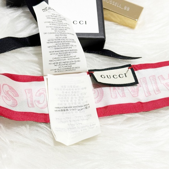 Gucci Floral Hawaiian Gucci Soul Twill Silk Scarf with Gucci Gift Box - Picture 8 of 15